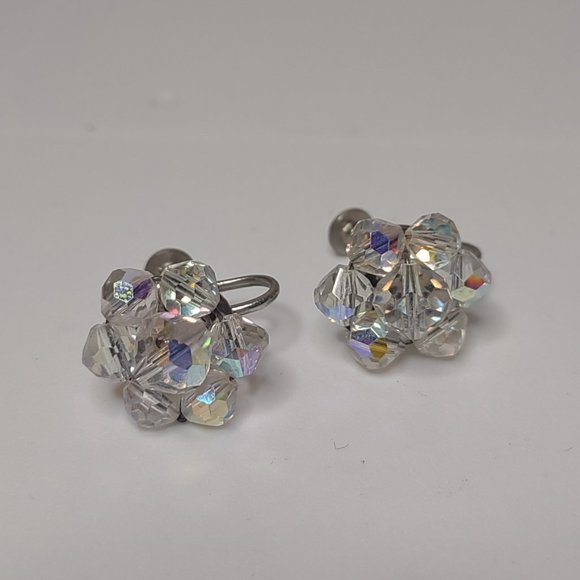 Vintage Clear Glass Screw On Earrings - Picture 3 of 10